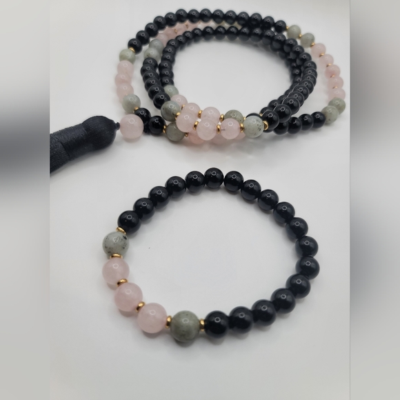 Onyx, Rose Quartz, Labradorite 108 Japa Mala Tassle Necklace & Bracelet Set - Picture 8 of 8